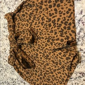 NWOT Gorgeous, leopard paper bag 5”leopard shorts.